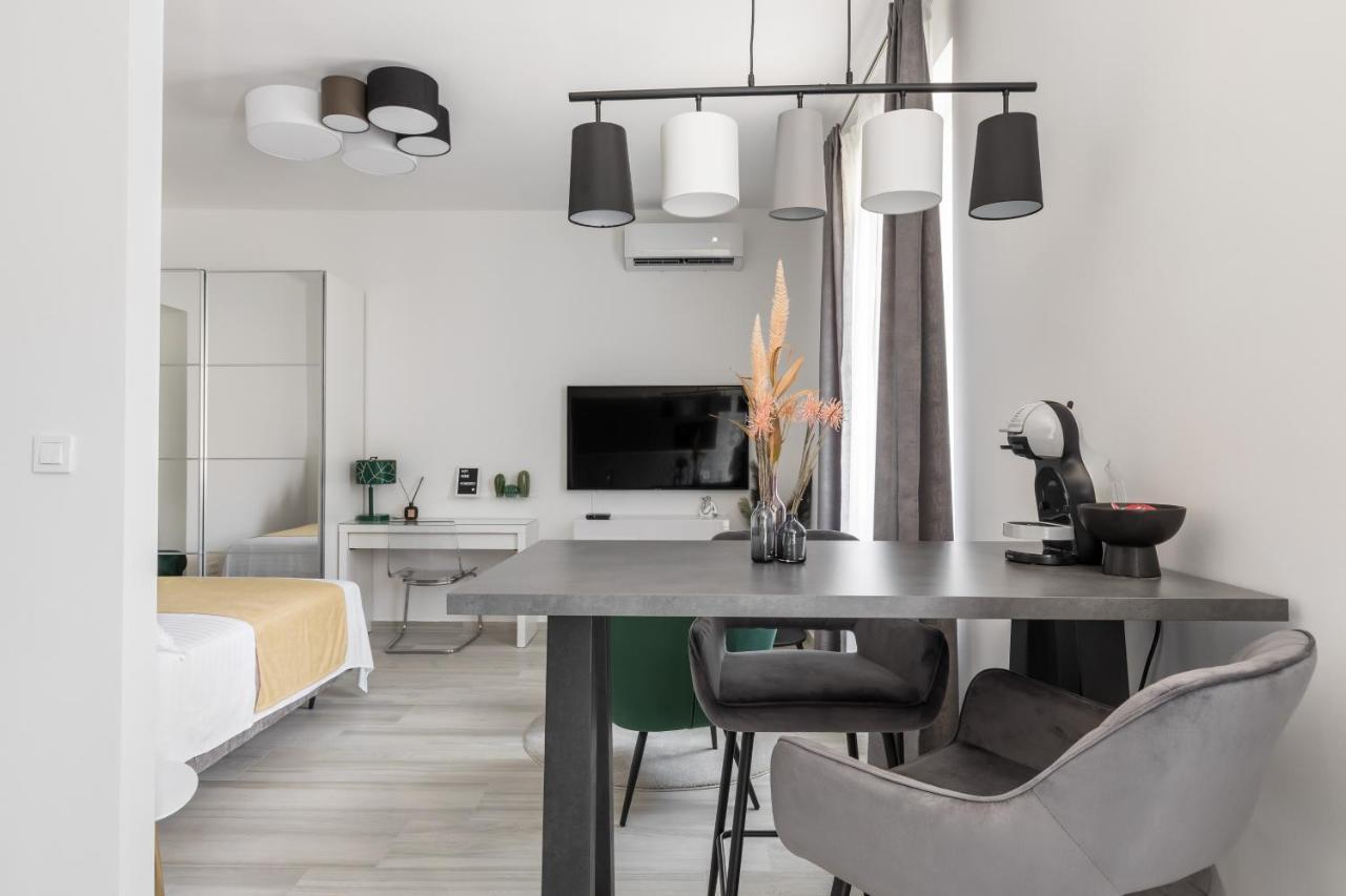 Studio Apartment Home Split Eksteriør bilde